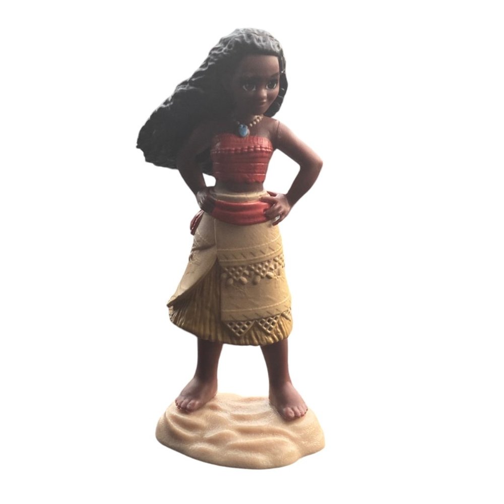 Disney Princess Moana Standing on Sand Action Figure Toy 4"